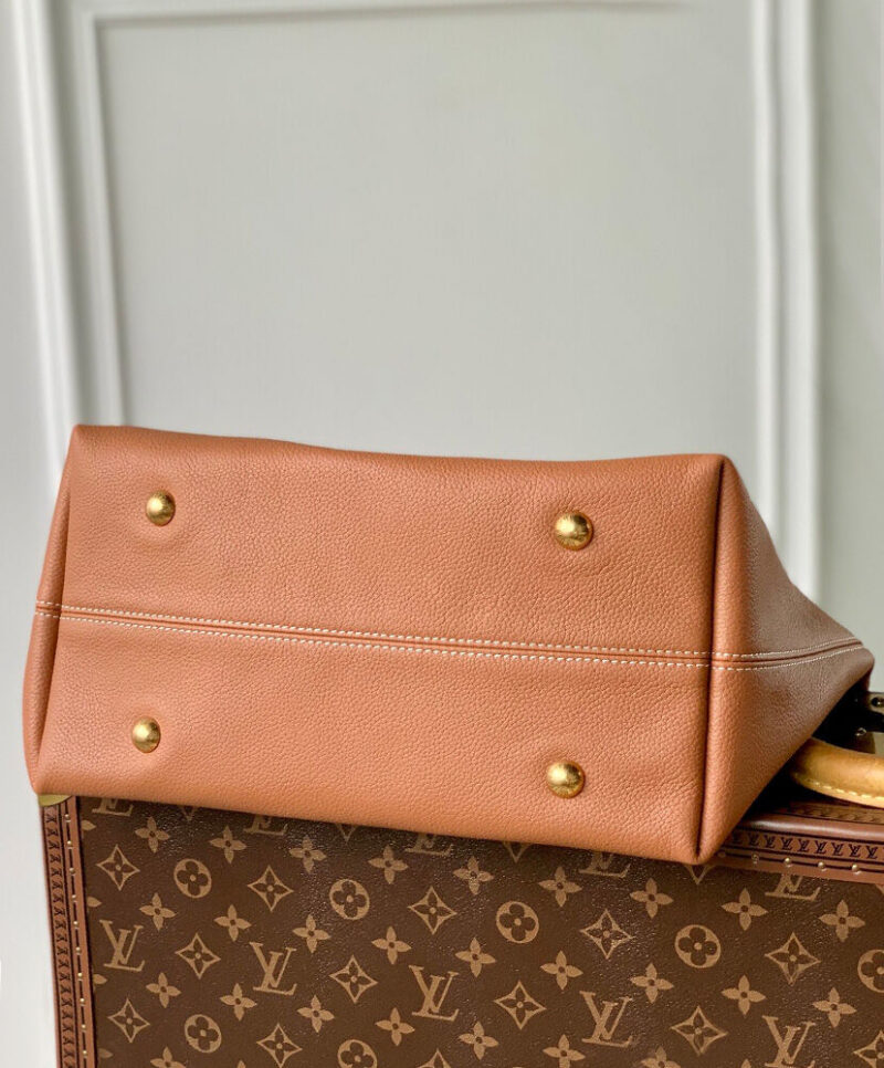 Louis Vuitton Low Key Hobo MM M24856 M24974 M25022